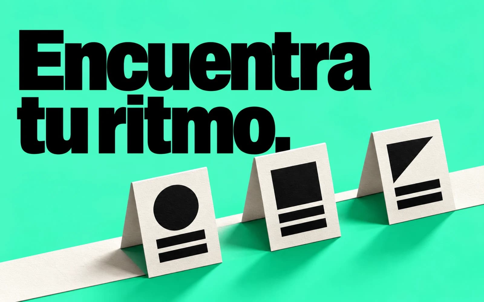 Tarjetas de papel a intervalos regulares y el mensaje «Encuentra tu ritmo.»